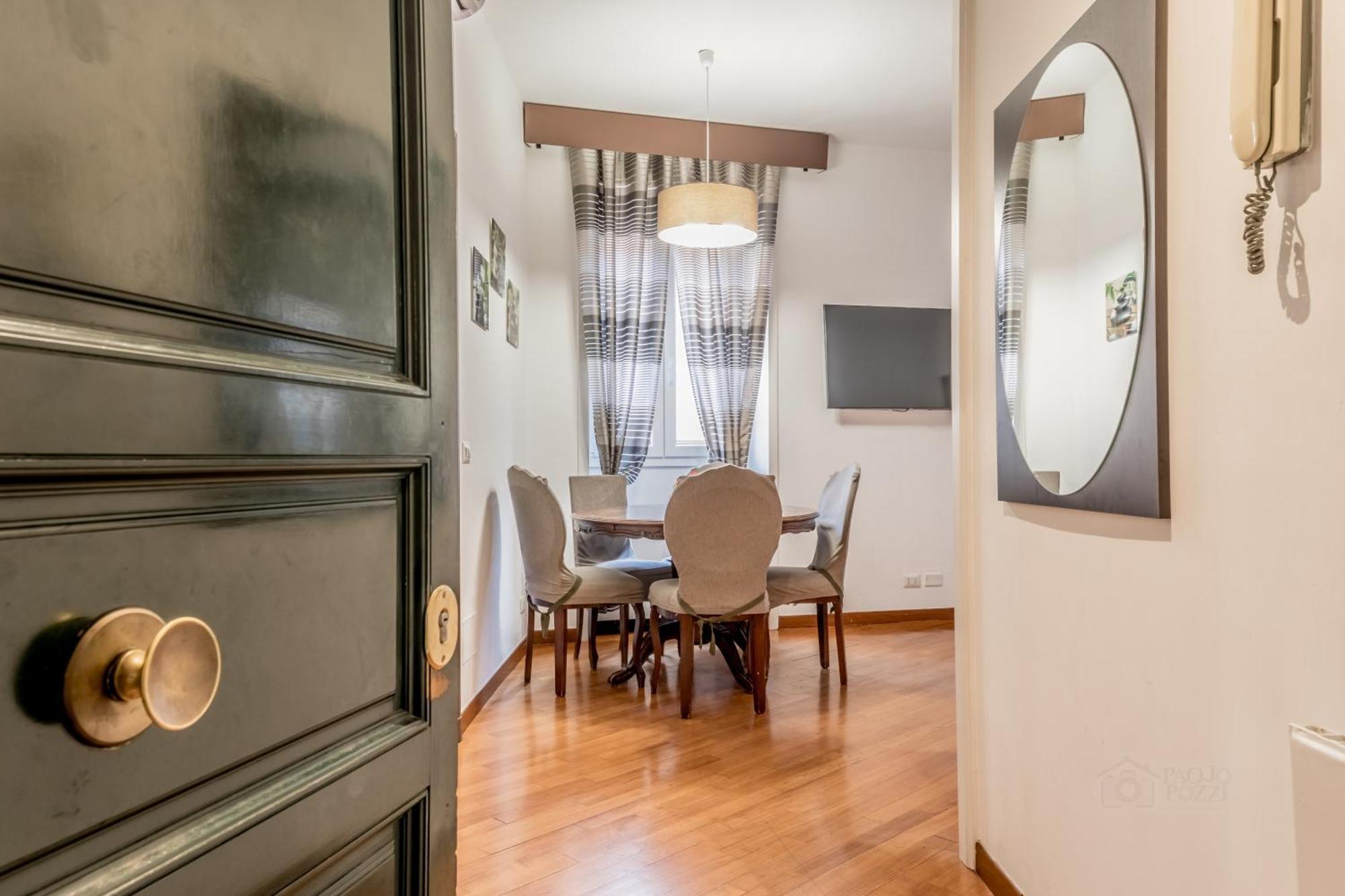 דירות רומא House Trevi מראה חיצוני תמונה